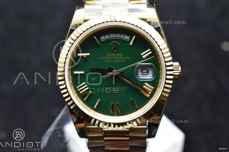 President Gain Markers Bracelet Roman DayDate Green on V A3255 904L Dial Weight GMF EasyMatch YG Steel 754 40 0707